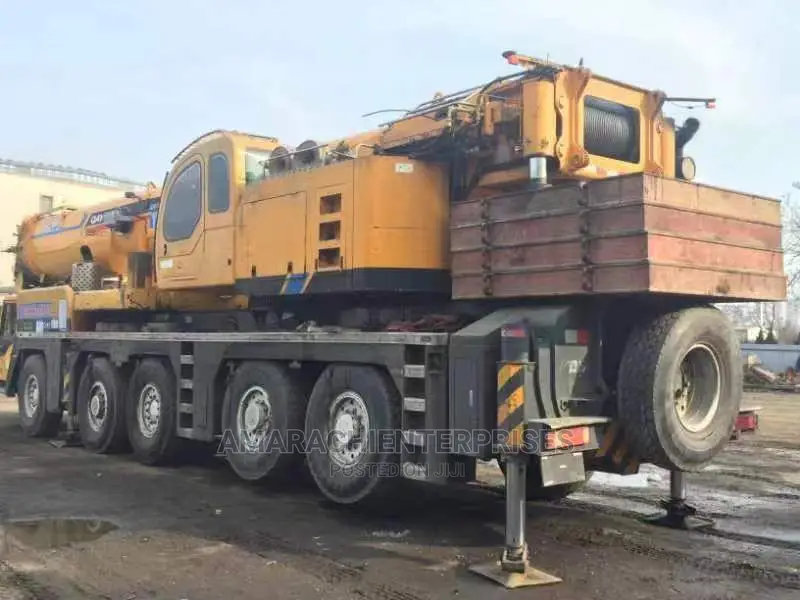 Trucks Cranes Lowbeds Excavator Tippers Hire