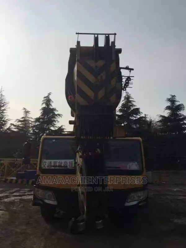 Trucks Cranes Lowbeds Excavator Tippers Hire