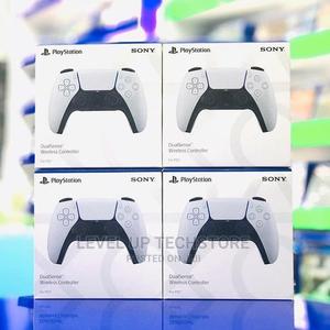 Ps5 Dualsense Wireless Controller [White] - Brand New - thumbnail 2