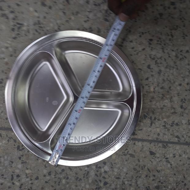 24cms Round Stainless Steel Partioned Plate - thumbnail 2
