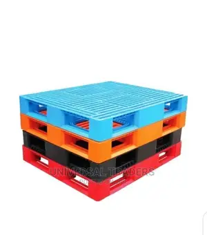 Strong Plastic Pallets in Different Colors
