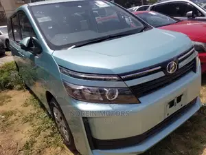 Toyota Voxy 2015 Blue