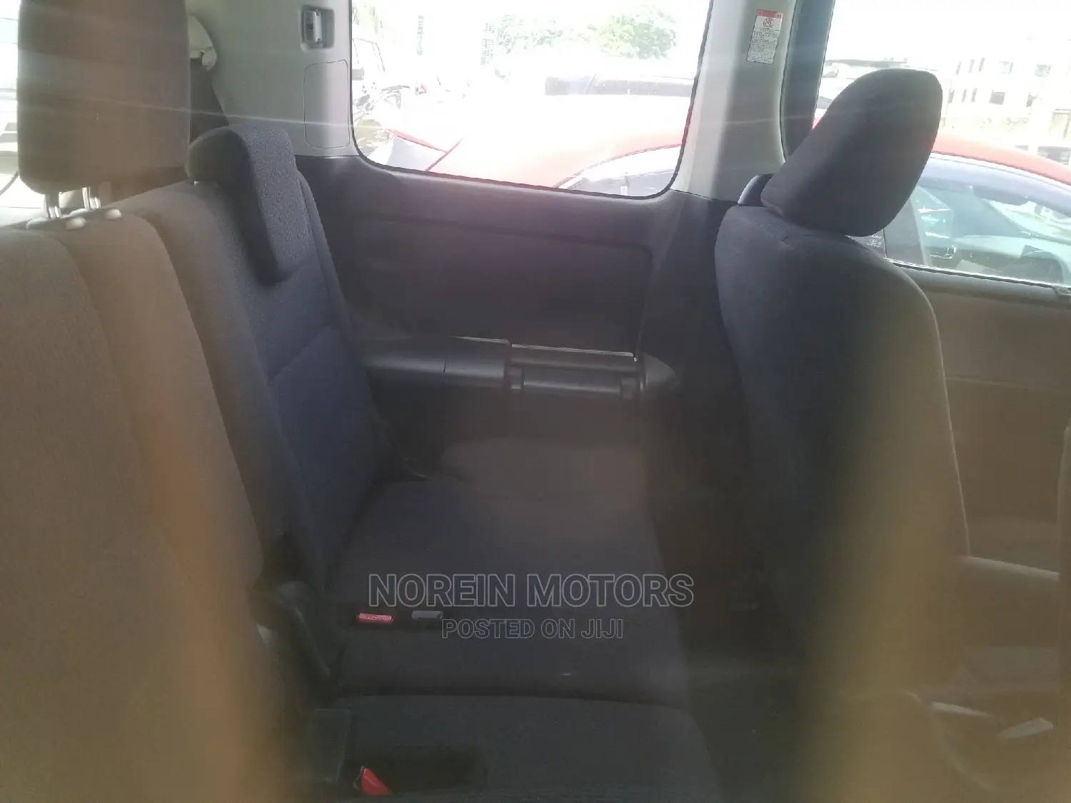 Toyota Voxy 2015 Blue
