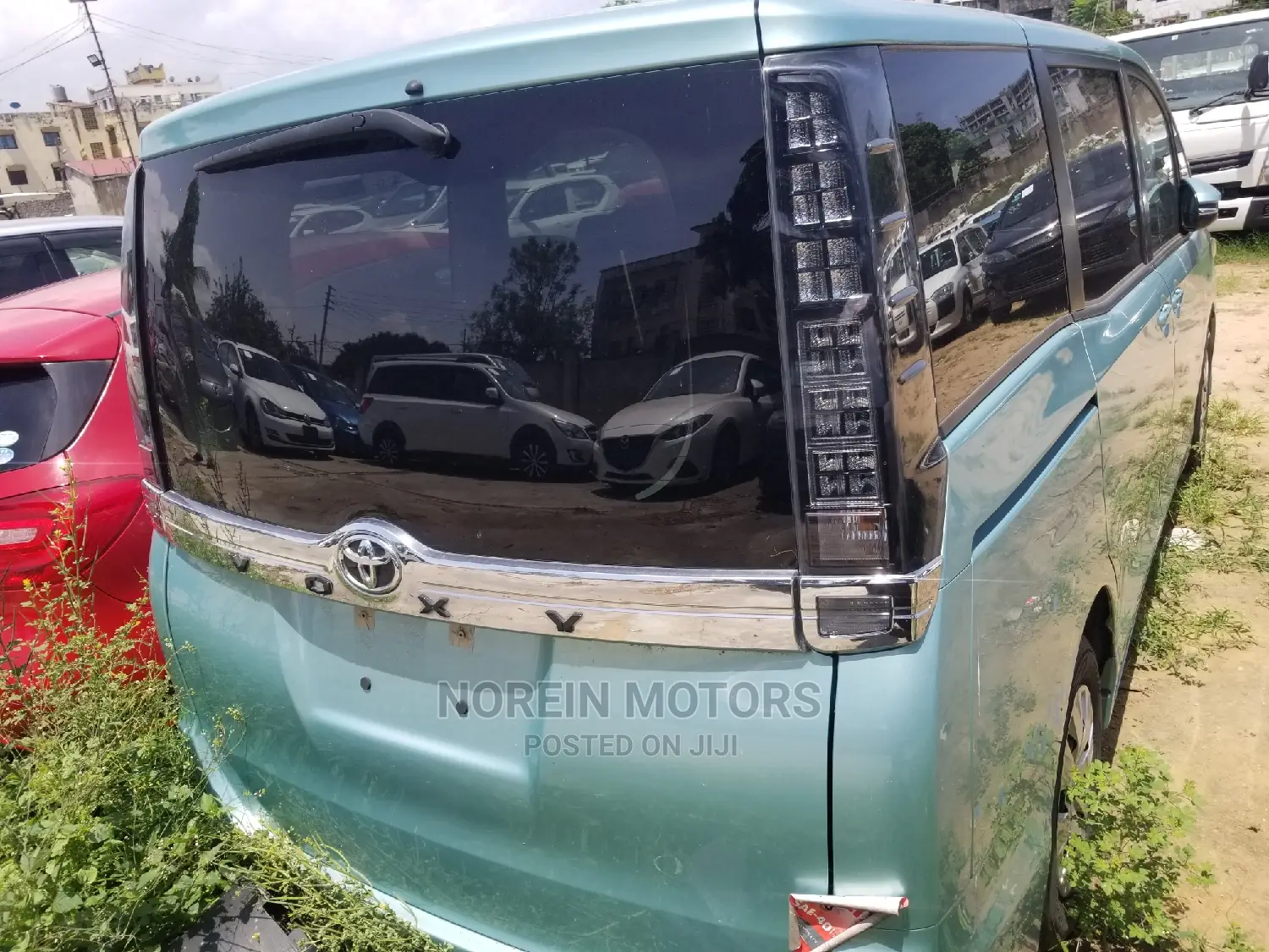 Toyota Voxy 2015 Blue