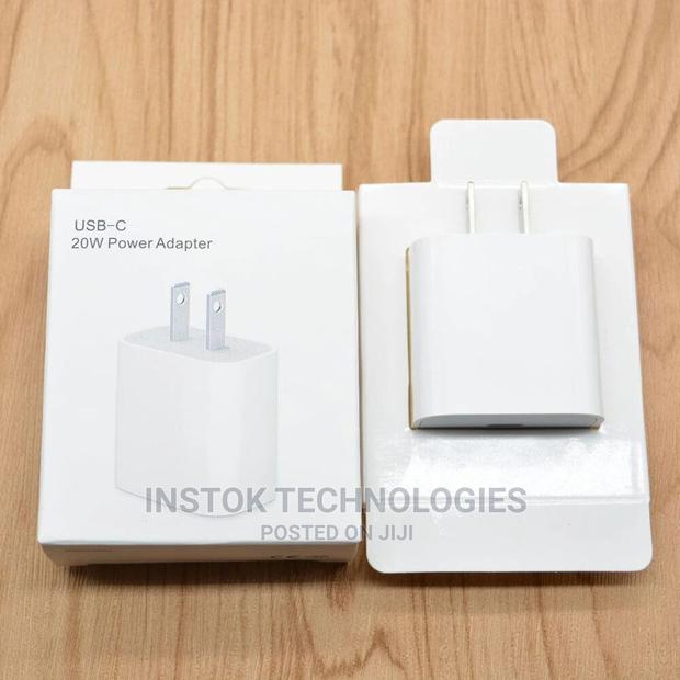 Google 30W USB C Power Charger - thumbnail 2