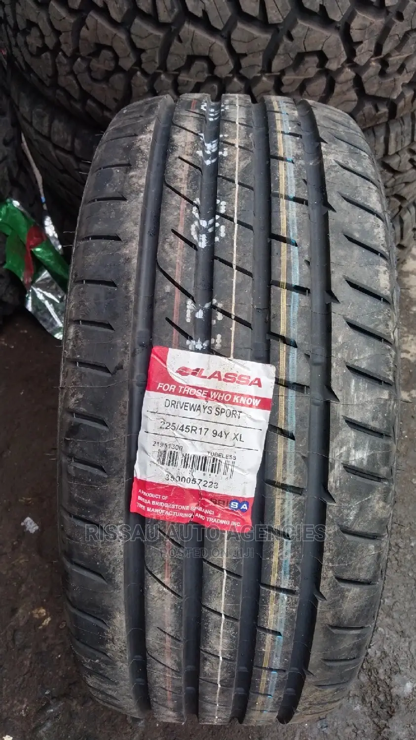 225/45 R 17 Lassa Made in Turkey by Bridgestone Company.