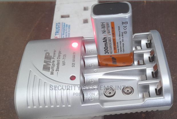Generic MP Universal AA,AAA and 9V Battery Charger.
