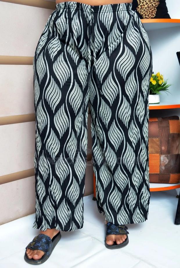 Unique Ladies Trouser Suit - thumbnail 2