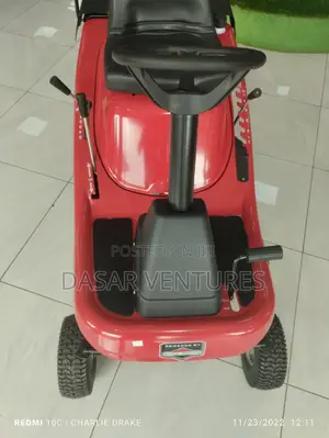12ho Briggs and Stratton Lawn Mower