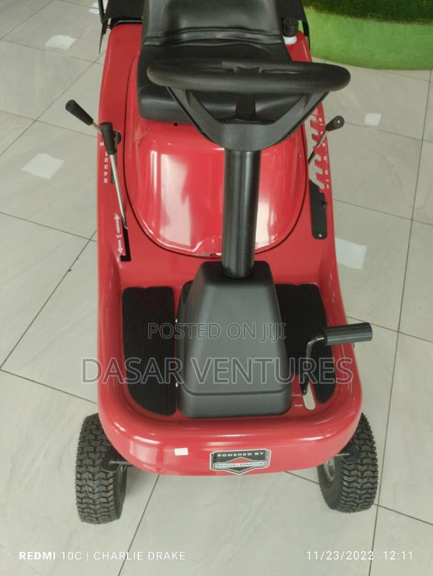 12ho Briggs and Stratton Lawn Mower