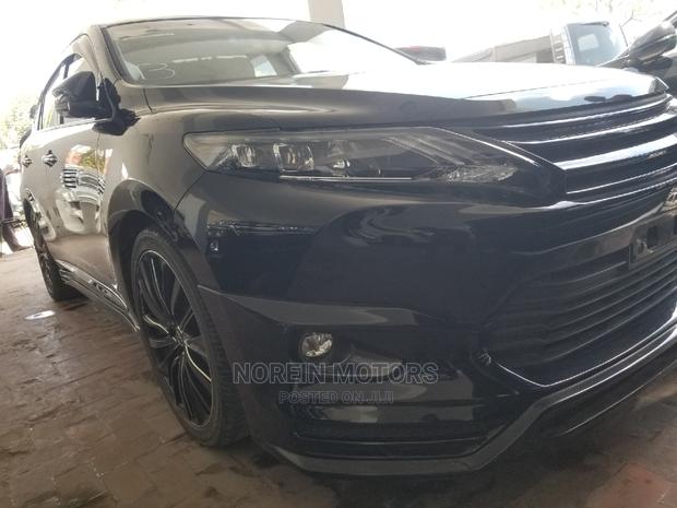 Toyota Harrier 2.0 4WD 2015 Black