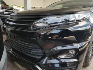 Toyota Harrier 2.0 4WD 2015 Black