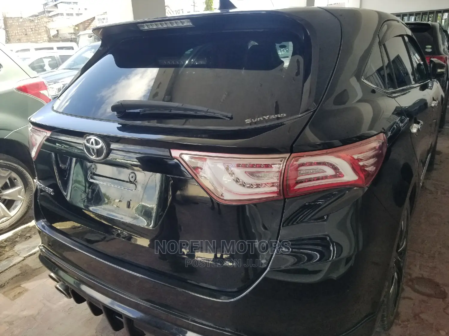 Toyota Harrier 2.0 4WD 2015 Black