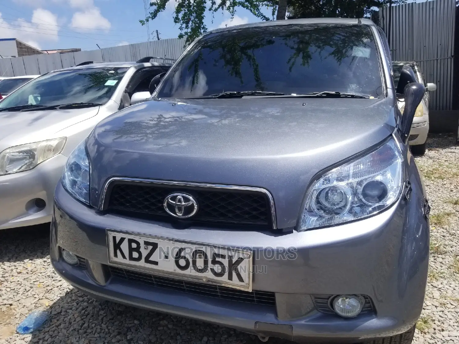 Toyota Rush 1.5 AWD 2012 Gray