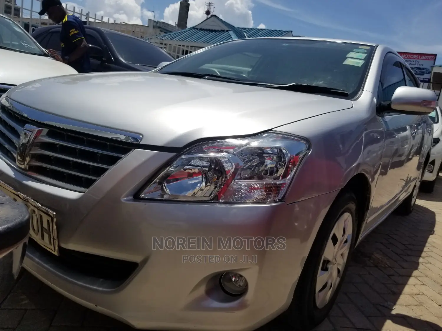 Toyota Premio 1.8 AWD 2013 Silver
