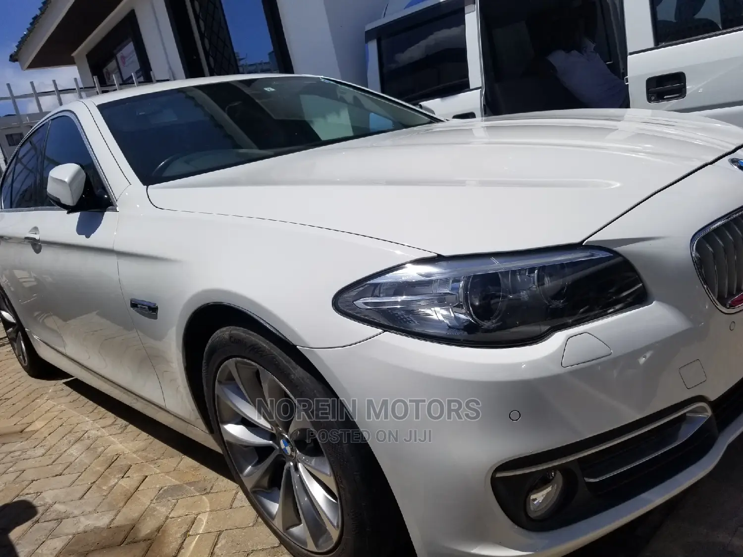 BMW 523i 2015 White