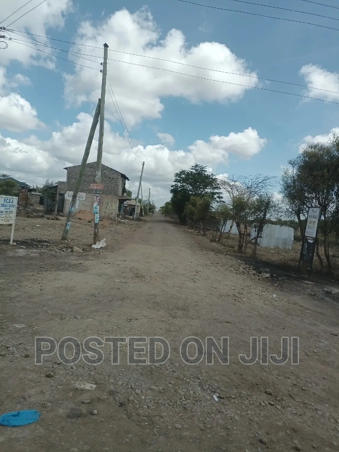 Plots for Sale 2km From Tarmac ^WW