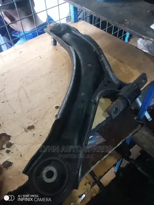 Nissan Serena Control Arm