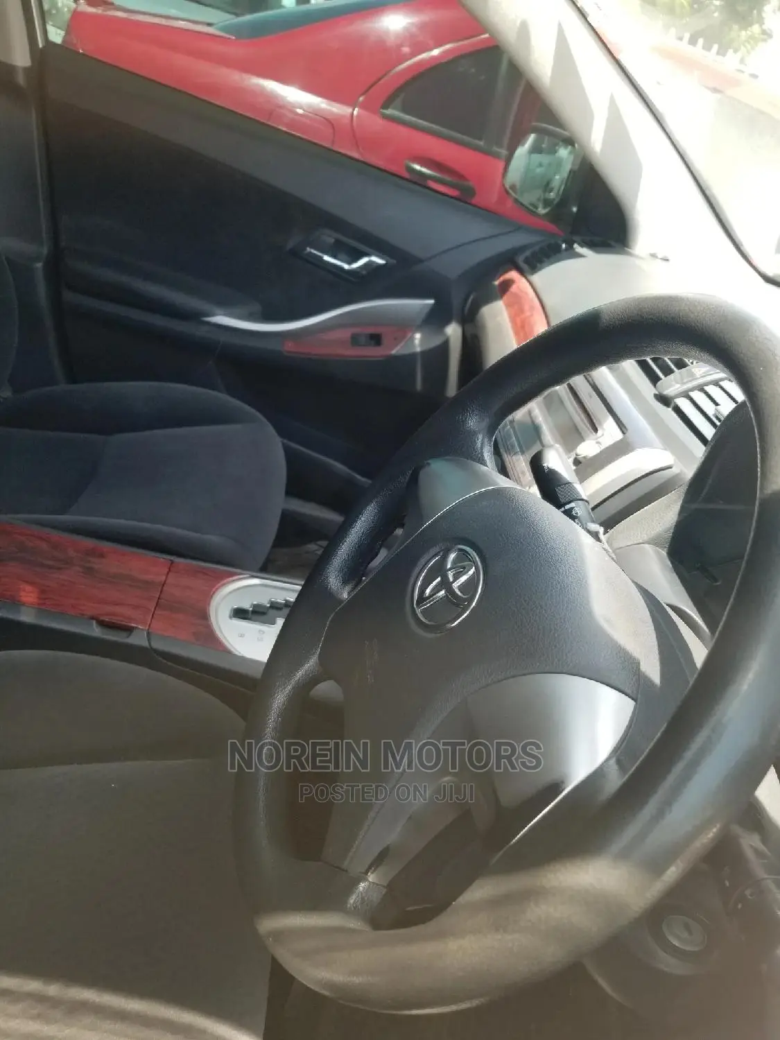 Toyota Premio 1.8 AWD 2013 Silver