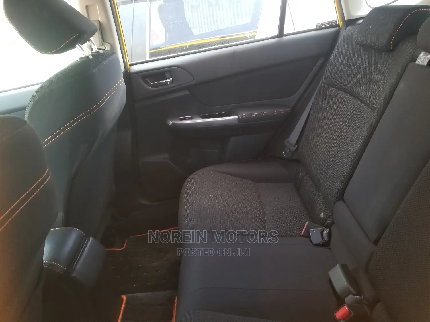 Subaru XV 2015 Yellow
