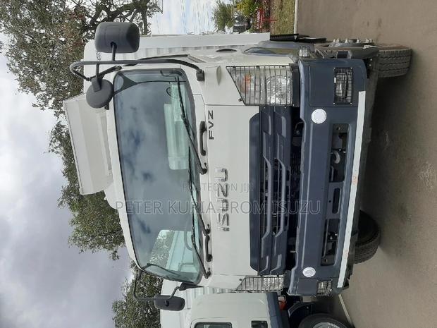 Isuzu FVZ 26 Tonnes Enclosed Body - thumbnail 4