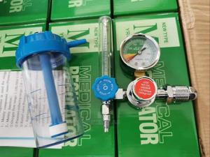 Side Oxygen Regulators on Sale - thumbnail 2