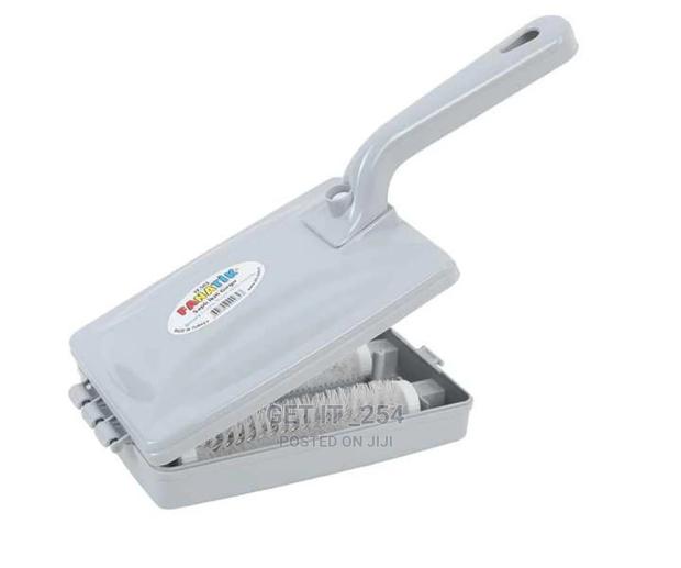 Manual Vacuum Cleaner Brush