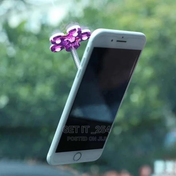 VIP Suction Phone Holder - thumbnail 2