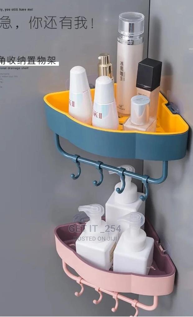 Triangular Bathroom Organiser