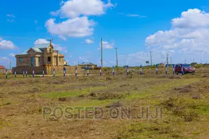 Plots in Kamakis