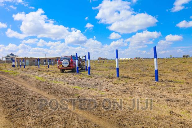 Plots in Kamakis - thumbnail 4