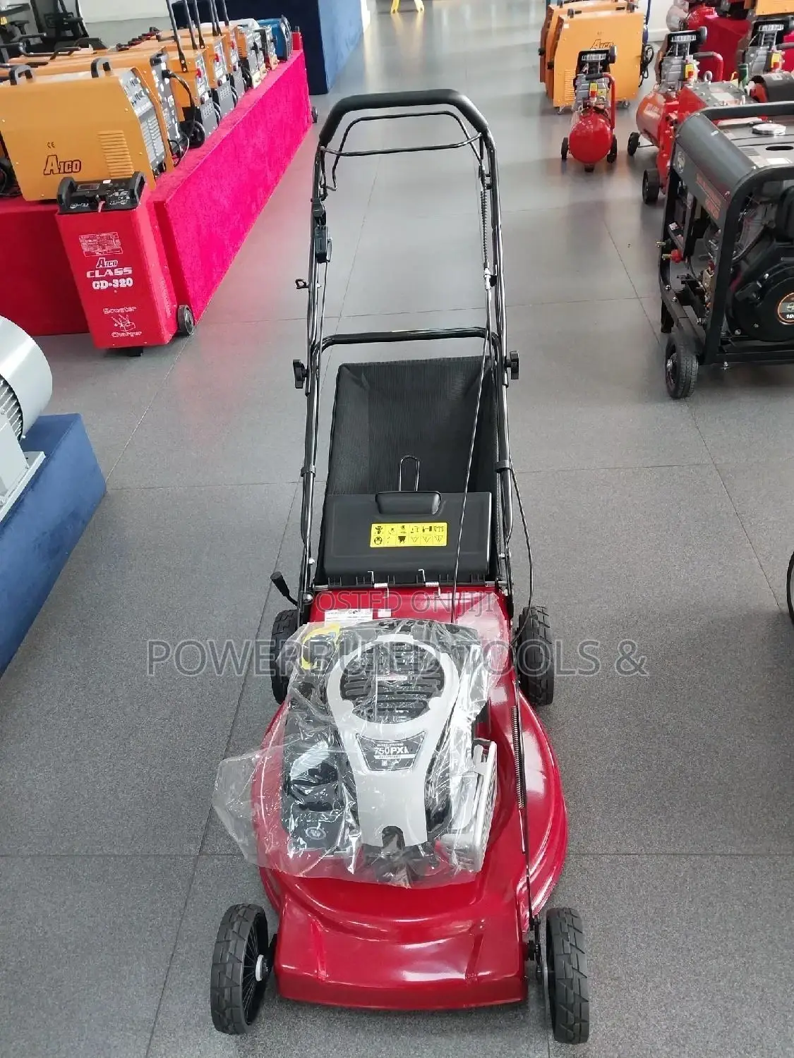 Briggs and Stratton 7.5hp Lawnmower
