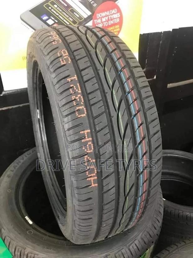 225/45 R19 Kingrun Tyre - main view