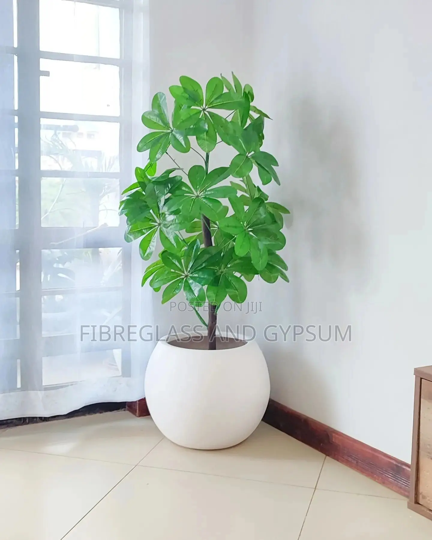 Fibreglass Pots (Geo Spere Big Planter)