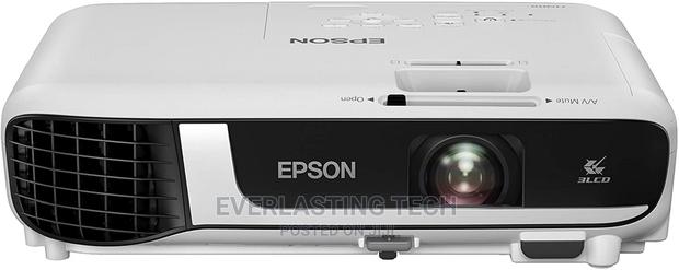Epson EB-X51 3800 Lumens Projector - main view