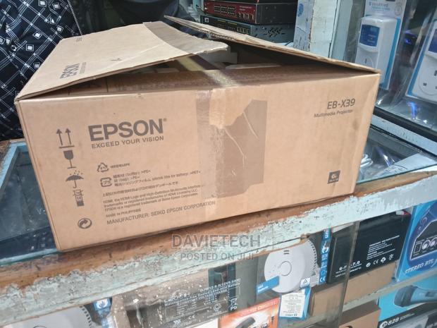 EPSON Eb X49 Projector - thumbnail 3