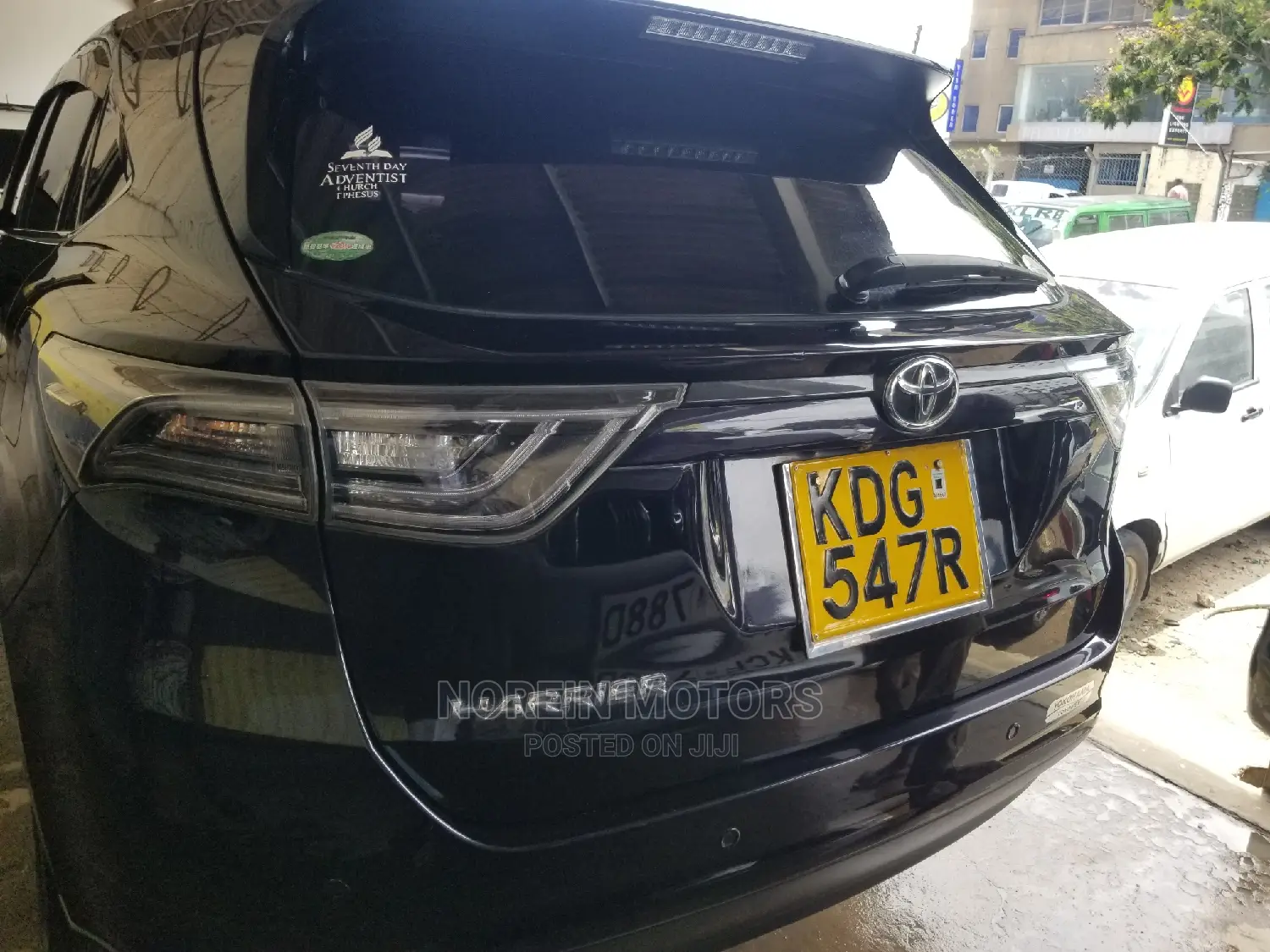 Toyota Harrier 2.0 4WD 2015 Black
