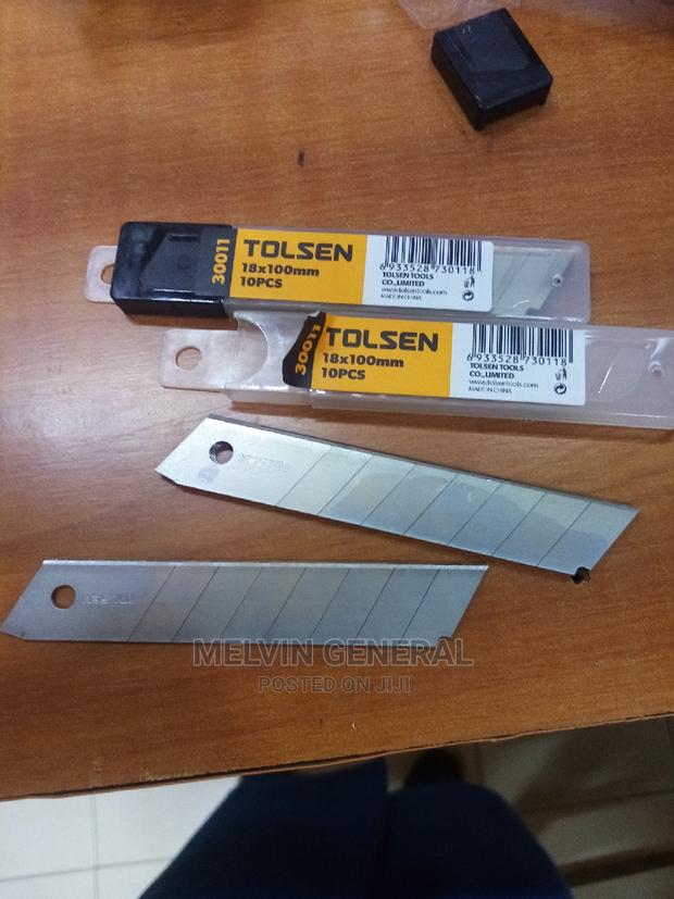 Toolseen Stripping Knife Blades. - main view