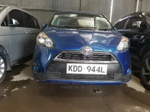 Toyota Sienta 1.5 FWD 2014 Blue