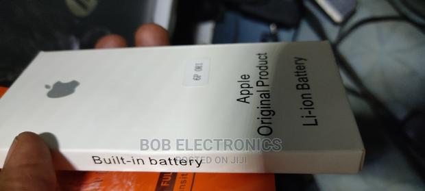 iPhone Battery Replacement - thumbnail 2