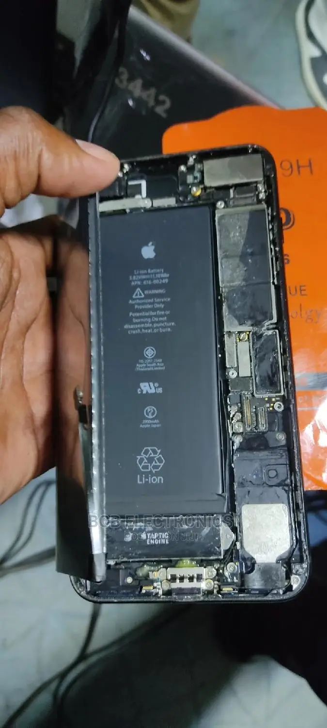 iPhone Battery Replacement