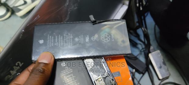 iPhone Battery Original Available