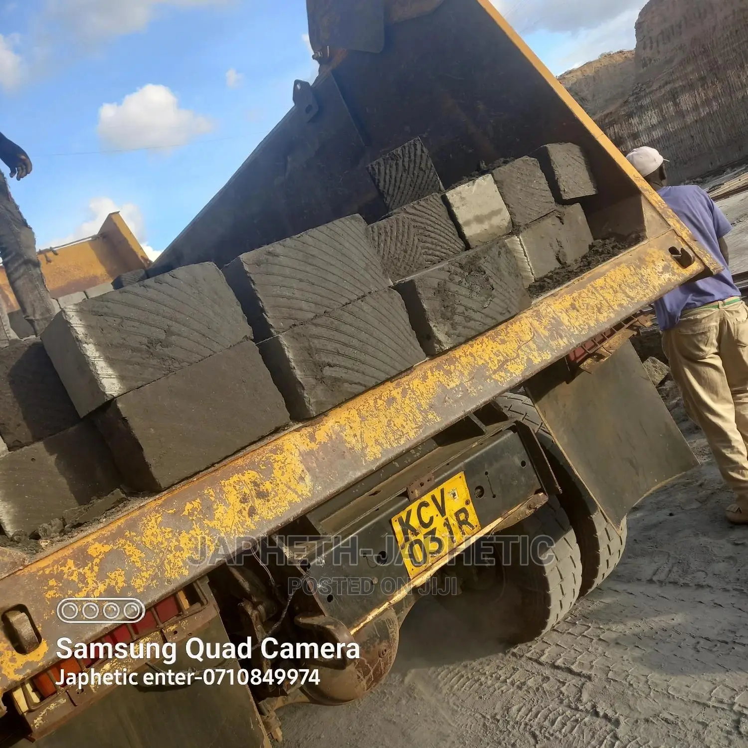 Machine Cut Mawe,Stones'