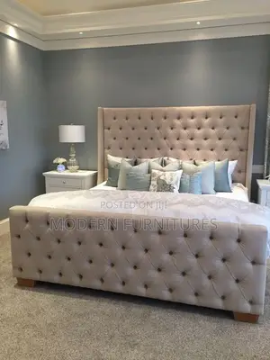 6/6 Tufted Bed