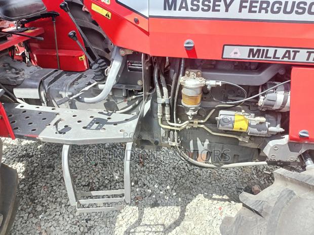 Massey Ferguson 385 4wheel - thumbnail 5