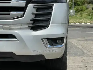 Toyota Land Cruiser 2015 Silver