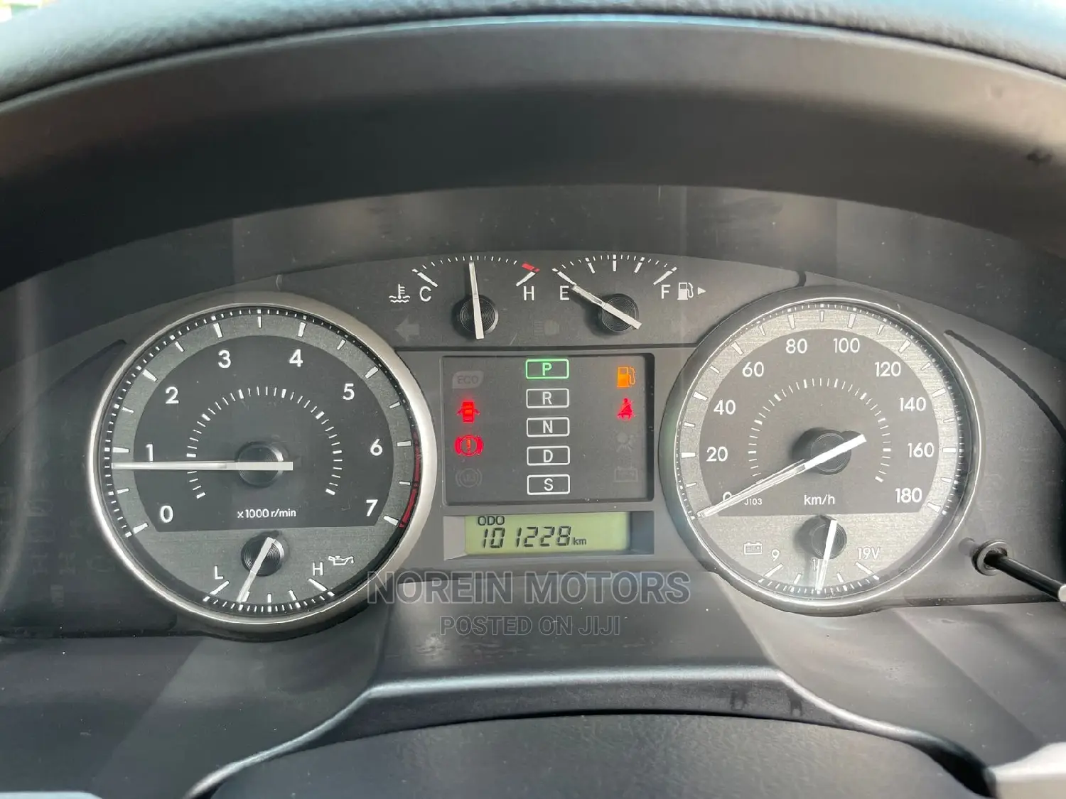Toyota Land Cruiser 2015 Silver
