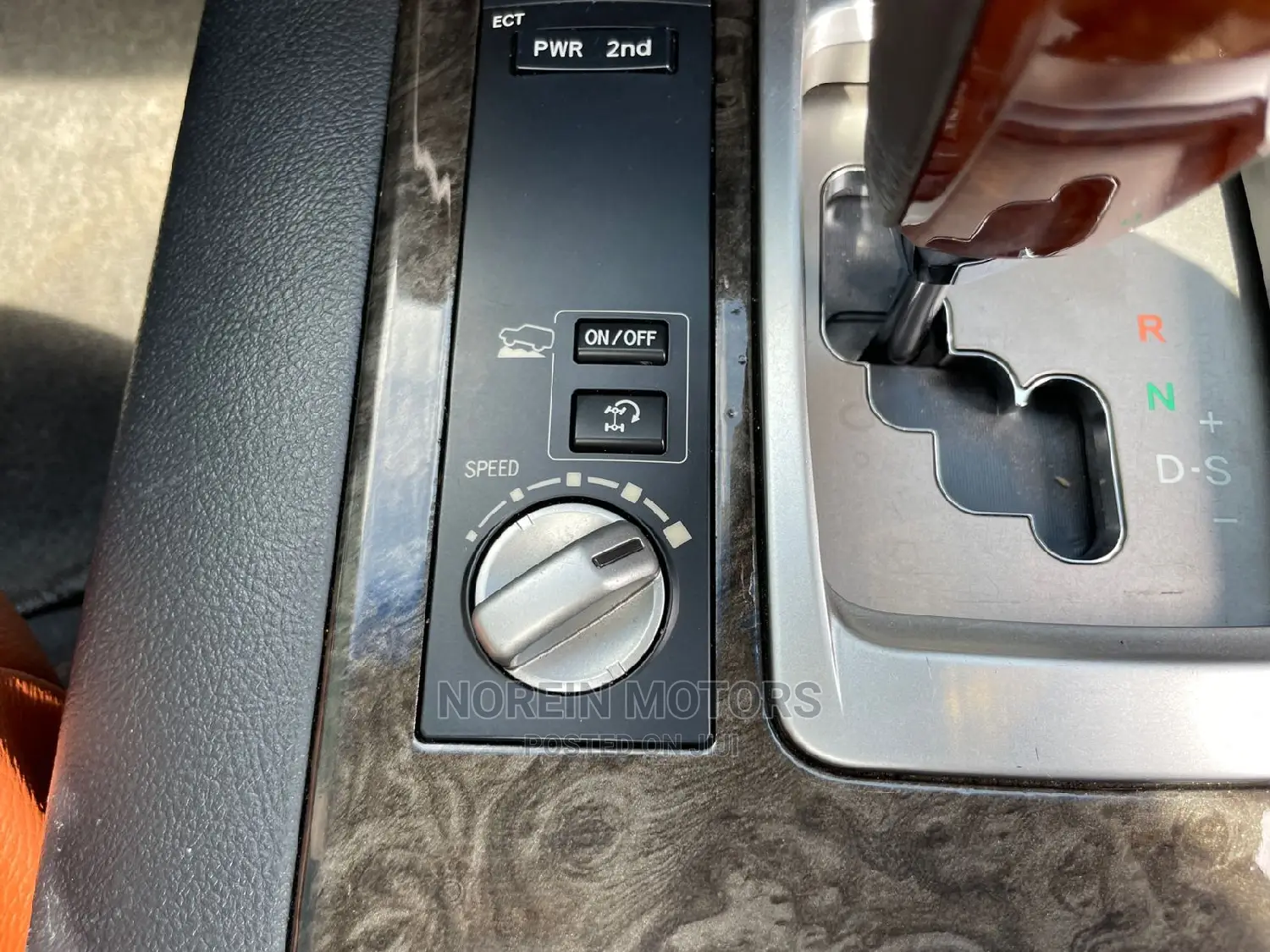 Toyota Land Cruiser 2015 Silver