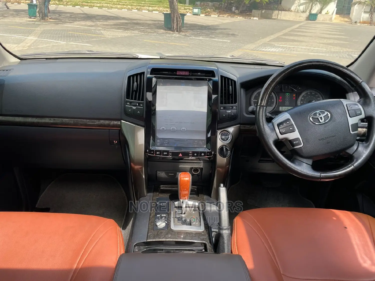 Toyota Land Cruiser 2015 Silver