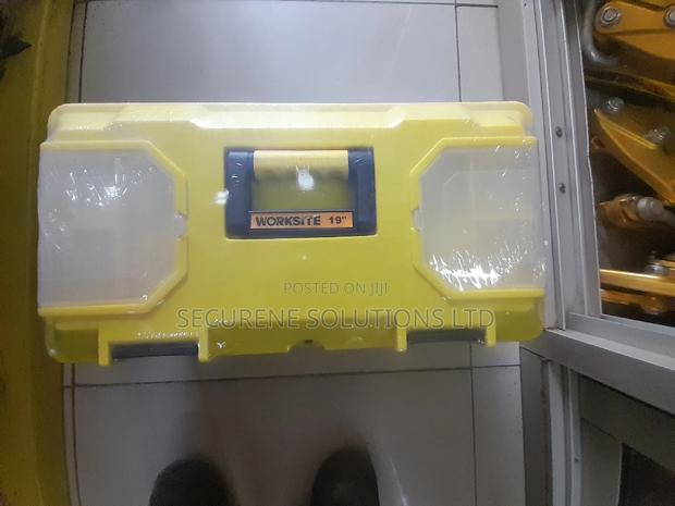 19" Tool Box Plastic Empty With Tray - thumbnail 2